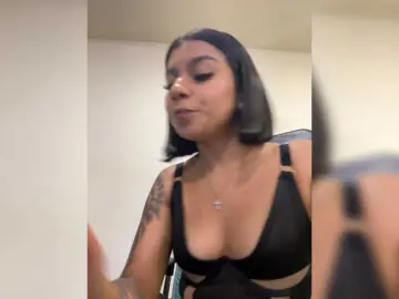 Bongacams Watch Live Sex Cams of Alyssa-Ray