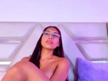 Bongacams Free Porn Cam of YesyHills