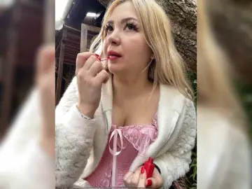 Bongacams Best live sex cam show of MiaDiva