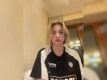 Bongacams Watch Live Sex Cams of alizii