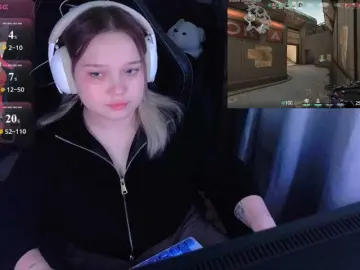 Bongacams Live Sex Cam of AlinaAdams