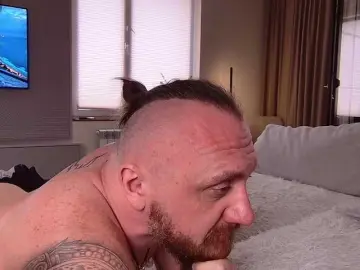 Bongacams Watch Live Sex Cams of Vik1One1