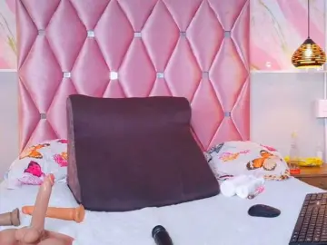 Bongacams Free Porn Cam of TIFFANY-EVANS