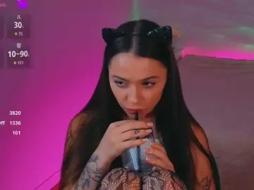 Bongacams Live Porn of MaybeBabeTV