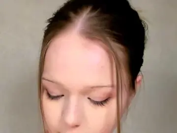 Bongacams Nude Webcam of MelMooon
