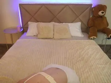 Bongacams Watch Live Sex Cams of IsabelleDior