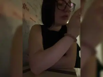 Bongacams Adult Video Chat of KissDiana