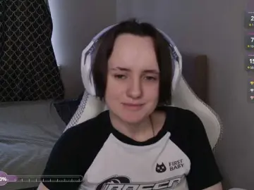 Bongacams Watch Live Sex Cams of LunaL0ve