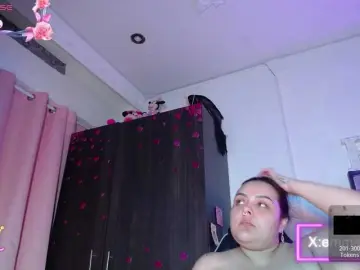 Bongacams Watch Live Sex Cams of emma-hoot1