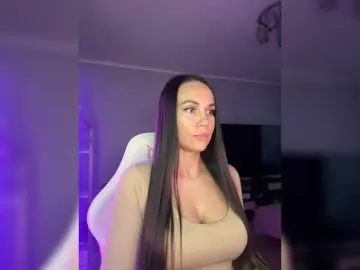 Bongacams Best Webcam of QWEENII