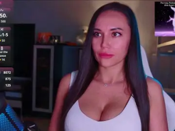 Bongacams Sex Chat of QWEENII