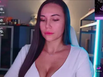 Bongacams Best Webcam of QWEENII