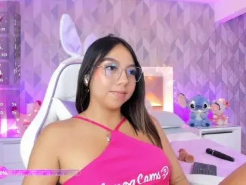 Bongacams Nude Webcam of KattySanz