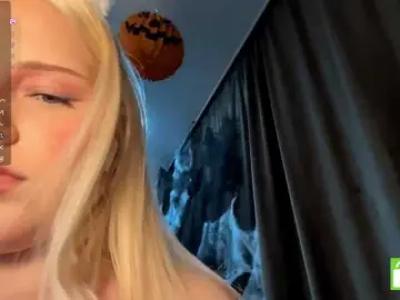 Bongacams Watch Live Sex Cams of DamarisRuben