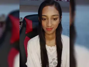 Bongacams Nude Webcam of AlinaPopy