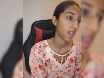 Bongacams Watch Live Sex Cams of AlinaPopy