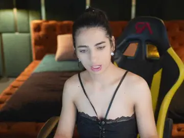 Bongacams Watch Live Sex Cams of AnettaKiss