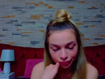 Bongacams Watch Live Sex Cams of LannaSkyy