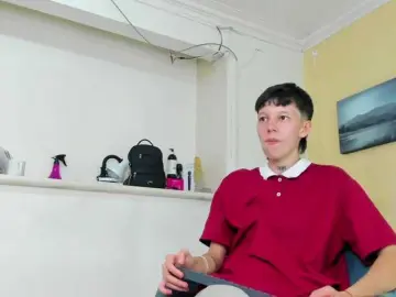 Bongacams Free Porn Cam of LiamBrown09