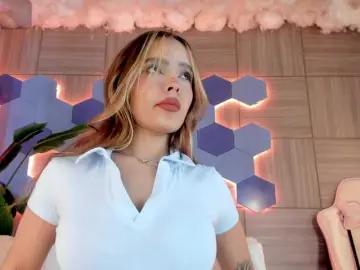 Bongacams Live Porn of isabellestorm