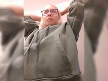 Bongacams Live Porn of LittleSammy