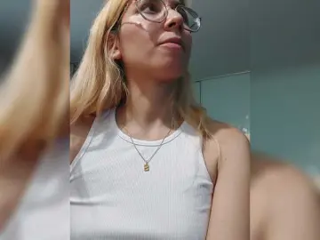 Bongacams Free Porn Cam of LittleSammy
