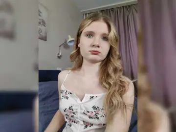 Bongacams Live Sex Cam of SweetPoison