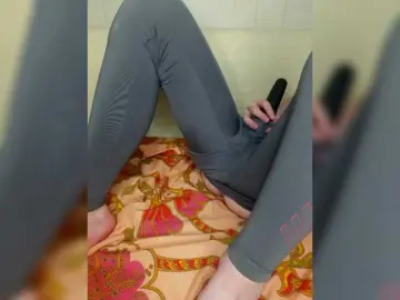Bongacams Nude Webcam of little-pussy3