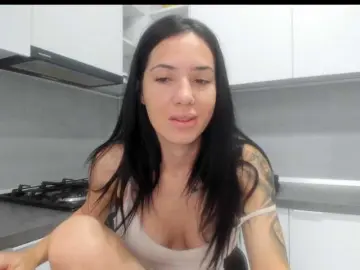 Bongacams Private Sex Chat of Emasweetxx