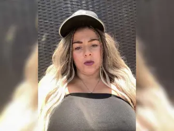 Bongacams Watch Live Sex Cams of ProseccoMood