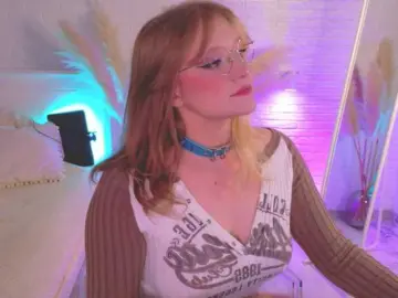 Bongacams Live Porn of CrazyWine