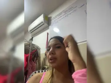 Bongacams Sex Cam of MeganRosse1