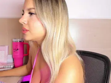 Bongacams Adult Webcam of MeganRosse1