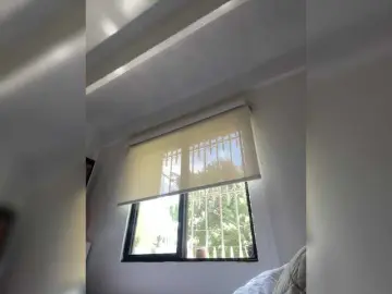 Bongacams Best live sex cam show of SallyeLeins