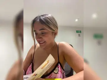 Bongacams Adult Video Chat of LittleToxic