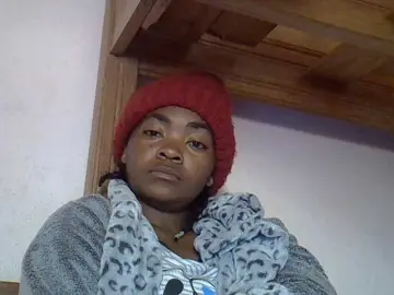 Bongacams Watch Live Sex Cams of Angelinah75