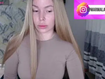 Bongacams Sex Cam of Foxymoxy19