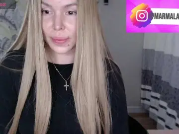 Bongacams Nude Webcam of Foxymoxy19