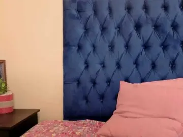 Bongacams Sex Cam of DarkAngelMuseX