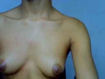Bongacams Live Sex Cam of Juicypussy2