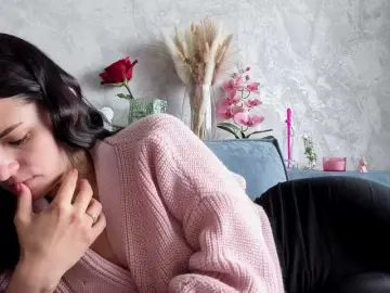 Bongacams Live Sex Cam of Adelina-Libby