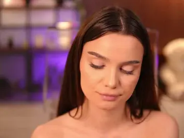 Bongacams Sex Cam of LenaLaurent