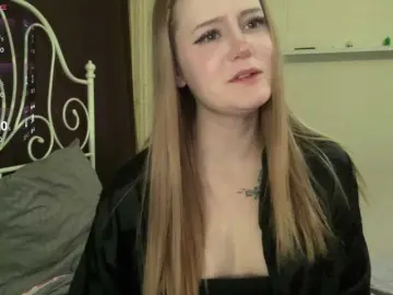 Bongacams Nude Webcam of LolaMin