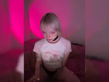 Bongacams Sex Cam of PikmiKira
