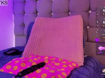 Bongacams Watch Live Sex Cams of Sweet-samy-1