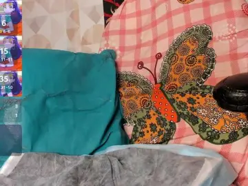 Bongacams Free Porn Cam of madelinefoxxx30