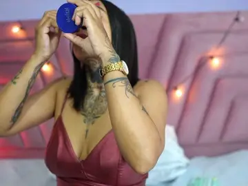 Bongacams Free Porn Cam of hollyvega