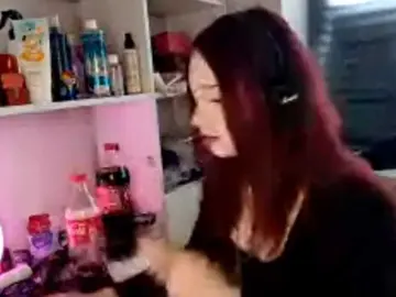 Bongacams Sex Cam of emoemily