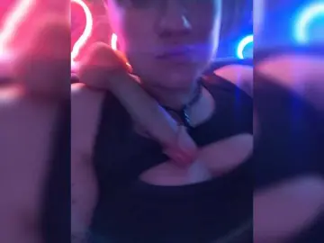Bongacams Best live sex cam show of 2Laski2