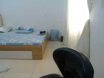 Bongacams Watch Live Sex Cams of HotQueen93